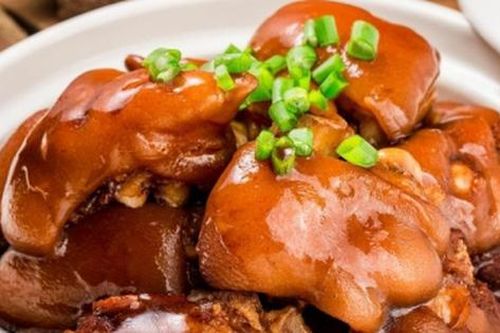 Mẹo hầm móng giò không cần nước vẫn mềm ngon, thơm nức