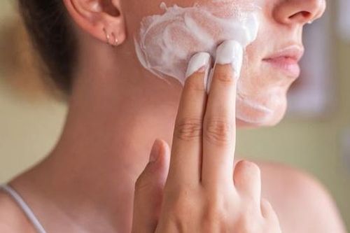 5 công thức mặt nạ làm sáng da, cải thiện quầng thâm mắt