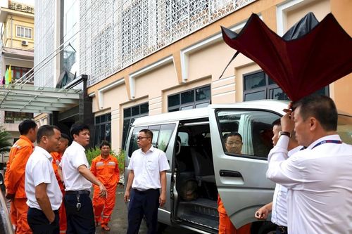 Điện lực tỉnh Điện Biên cử đội xung kích hỗ trợ Hải Phòng