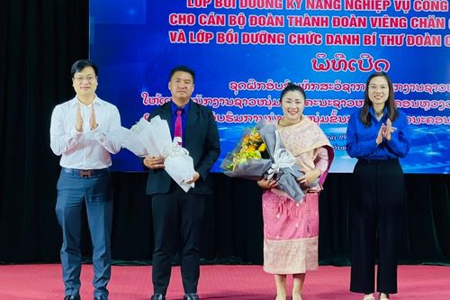 Khai mạc lớp bồi dưỡng kỹ năng, nghiệp vụ cho cán bộ Thành đoàn Vientiane (Lào)