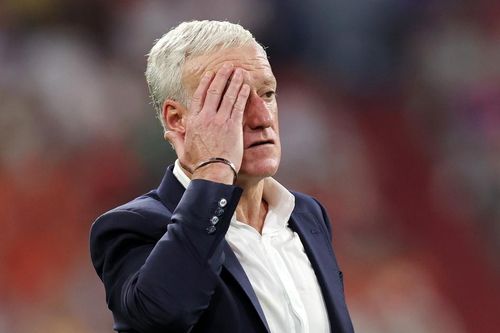 Pháp vs Bỉ (01h45, 10/9): Phải 'chịu đựng' Deschamps đến bao giờ?