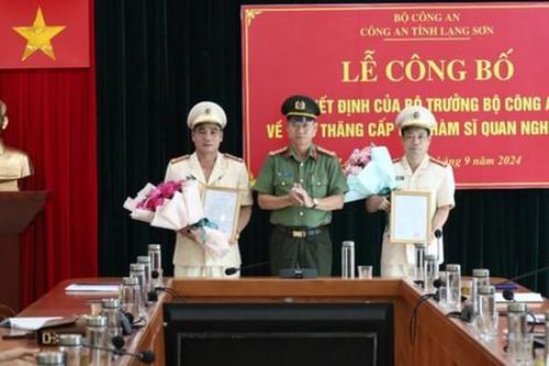 2 Phó Giám đốc Công an tỉnh được thăng cấp bậc hàm