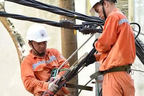 Tuyên Quang: Hơn 27.000 hộ dân đã được cấp điện trở lại sau bão số 3