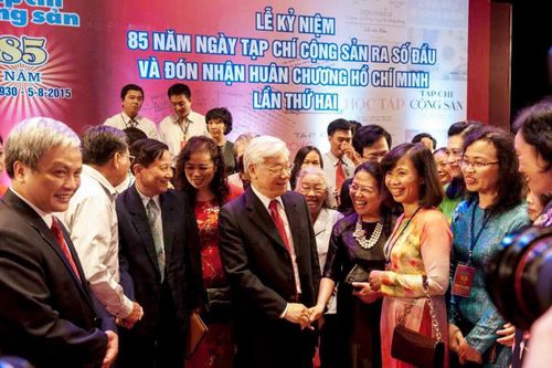Tình cảmcủa cán bộ, nhân dân