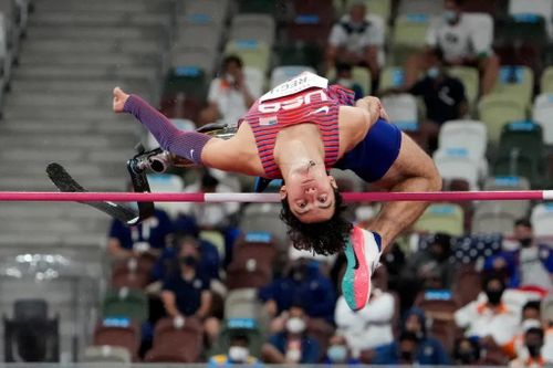 Paralympic: Ezra Frech và hành trình 100 ngày giành huy chương vàng