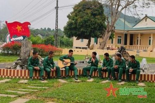 Hình thức kỷ luật đối với quân nhân có hành vi vi phạm phong cách quân nhân thế nào?
