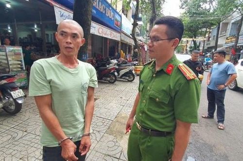 Bắt được đối tượng cướp vé số của cụ bà