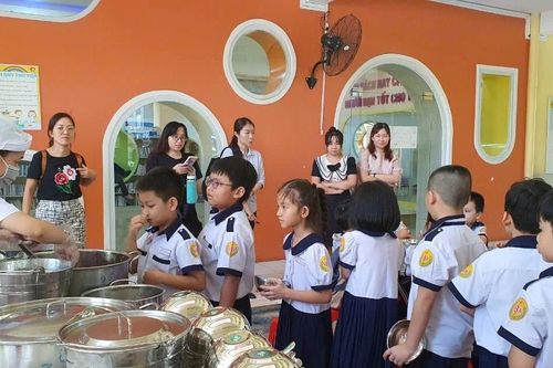 Những khoản tiền ban đại diện cha mẹ học sinh không được phép thu