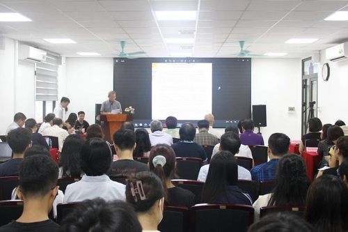 Khai mạc khóa học tiếng Pháp đầu tiên cho sinh viên Y Dược