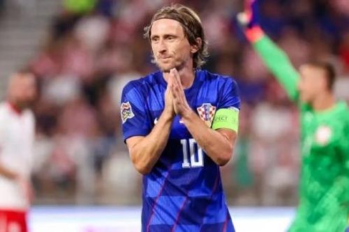 Luka Modric ghi bàn đẳng cấp trong ngày đặc biệt