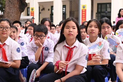 Để giáo viên không còn tâm lý e ngại học bạ số