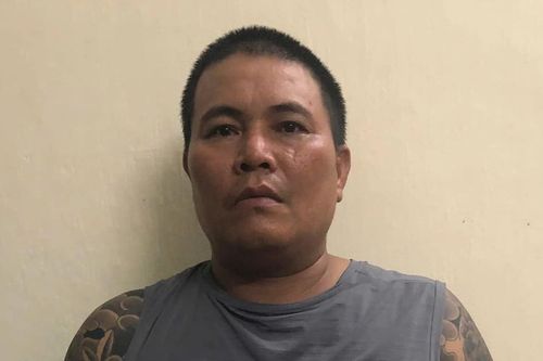 Kẻ trốn truy nã bị bắt khi đang chăm người ốm tại… bệnh viện