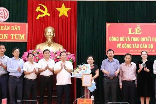 Bổ nhiệm Phó Giám đốc Sở Nội vụ Kon Tum