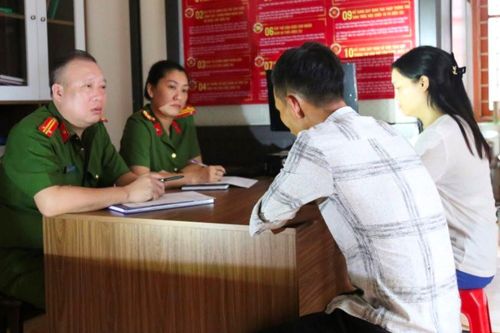 2 đối tượng lợi dụng bão Yagi lấy tài sản mang về nhà
