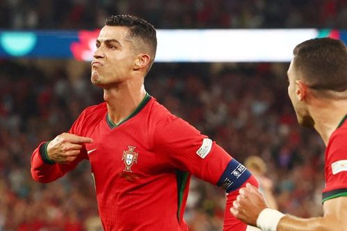 Ronaldo bừng sáng, Bồ Đào Nha thắng nghẹt thở