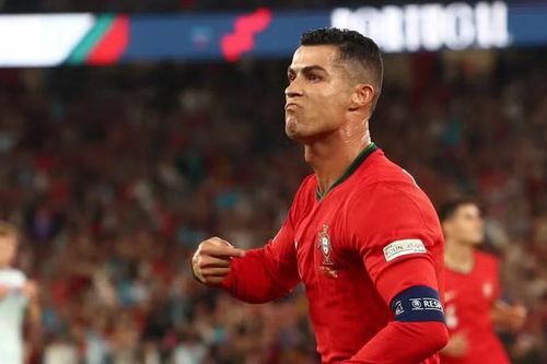 Ronaldo tỏa sáng Bồ Đào Nha thắng ngược, Tây Ban Nha thắng tưng bừng