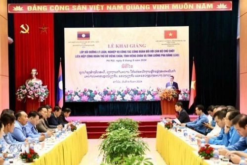 Hà Nội: Bồi dưỡng nghiệp vụ cho cán bộ chủ chốt Liên hiệp Công đoàn của Lào