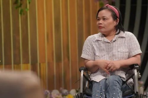 Trạm yêu thương: Hành trình mới của người phụ nữ mắc căn bệnh viêm tủy cột sống