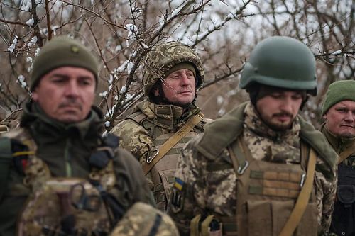 Ukraine thiếu hụt đàn ông trẻ tuổi để bổ sung lực lượng quân sự đang suy yếu