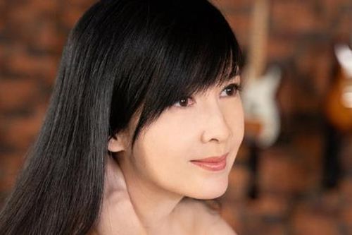 Nữ nghệ sĩ nổi tiếng thông báo giải nghệ