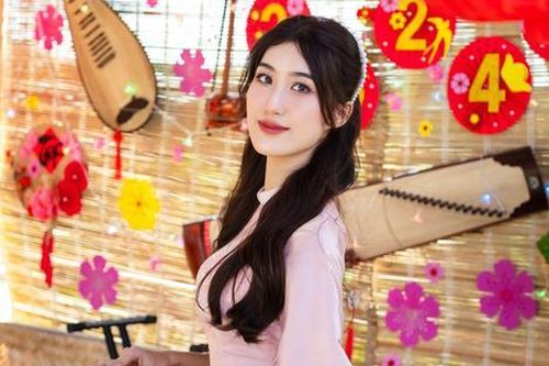 Ngắm visual cổ điển nàng thơ của Miss Tài năng Trường ĐH FPT phân hiệu Đà Nẵng