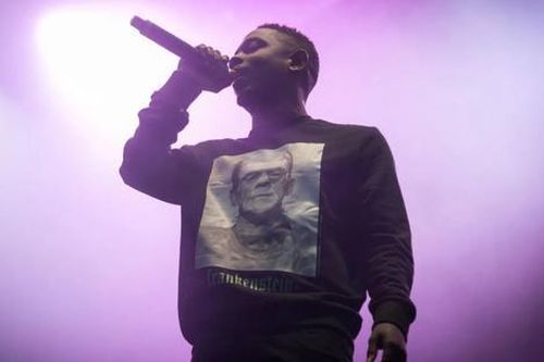 Ca sĩ nhạc rap đầu tiên đảm nhiệm vai trò headliner tại Super Bowl 2025 là ai?