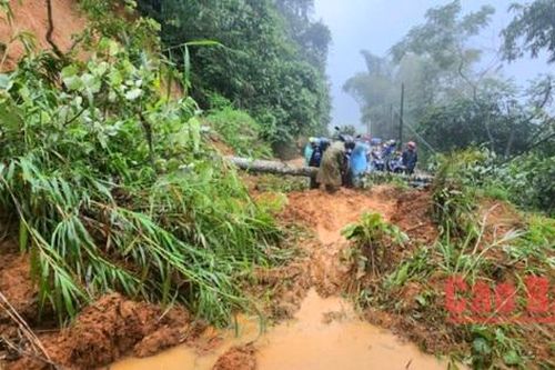 Cao Bằng: Sạt lở đất khiến 17 người trong 1 huyện tử vong