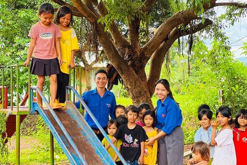 Mang chữ đến vùng khó Gia Lai - Kỳ cuối: Trở về nối nhịp yêu thương