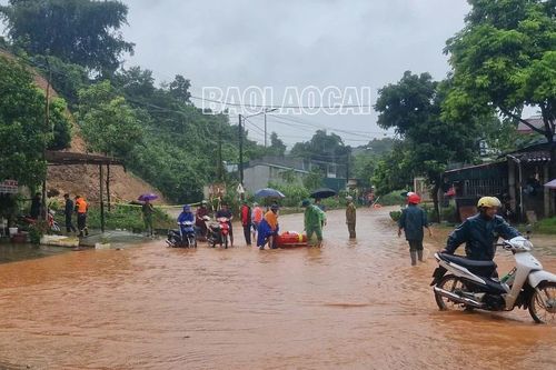 Thành phố Lào Cai: Di dời hơn 70 hộ dân khỏi khu vực nguy hiểm