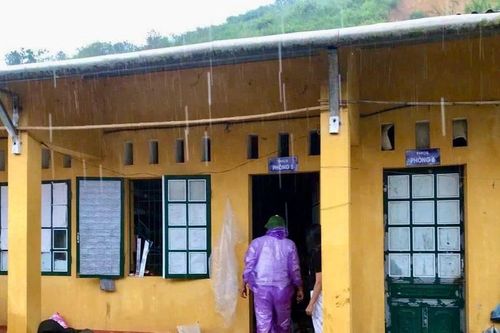 Sạt lở ở xã Ngũ Chỉ Sơn (Sa Pa) khiến 1 người chết, 5 người bị thương