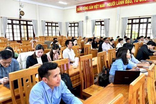 Lạc Dương: Tập huấn thực hiện lưu trữ điện tử và giải quyết thủ tục hành chính