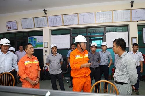 EVNNPT cơ bản hoàn thành khắc phục lưới điện 220-500kV do bão số 3 gây ra