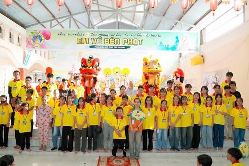 Chương trình vui Tết Trung thu của thiếu nhi, đoàn sinh Gia đình Phật tử các địa phương