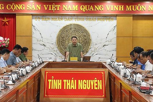 Nước sông Cầu dâng cao, Thái Nguyên chống lũ xuyên đêm