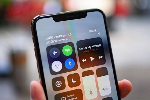 VinaPhone tặng 100 phút gọi, 15GB data hỗ trợ người dân 6 tỉnh chịu ảnh hưởng của bão Yagi