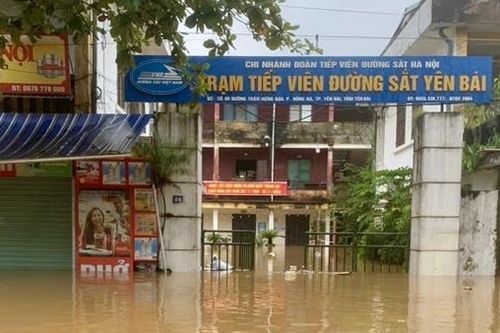 Dừng chạy tàu hỏa Hà Nội - Lào Cai