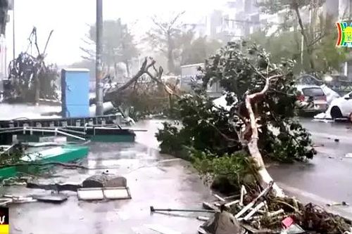 Nguy cơ bão chồng bão