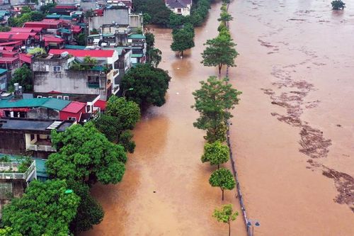 Sông Hồng xuất hiện lũ lớn hiếm gặp
