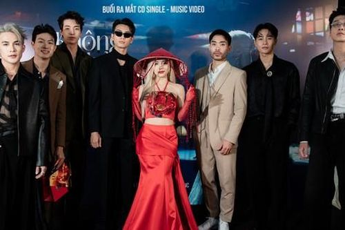 Dàn quý ông The Next Gentleman chúc mừng Thương Võ ra mắt MV