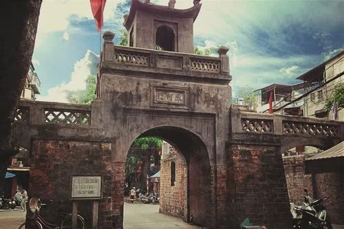 Trưng bày tư liệu 'Hà Nội và những cửa ô'