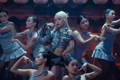Thương Võ làm mới bản thân với nhạc dân gian đương đại