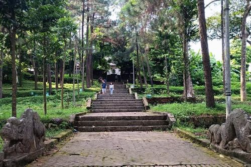 Trùng tu di tích: Ngẫm chuyện xưa, lo chuyện nay - Bài 1: Băn khoăn từ dự án trùng tu hai 'đại danh thắng' xứ Đoài