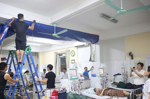 Quảng Ninh: Bác sĩ, bệnh nhân kể về khốn khó những ngày chạy đua với bão