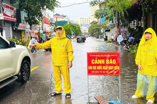 Hà Đông chủ động ứng phó với lũ trên sông Nhuệ