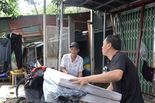 Hoàn Kiếm: khẩn trương di dời người dân khu vực nguy hiểm đến nơi an toàn