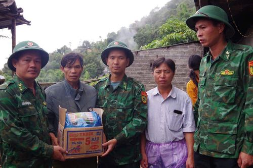 Hỗ trợ gia đình nạn nhân bị thiệt mạng do sạt lở đất