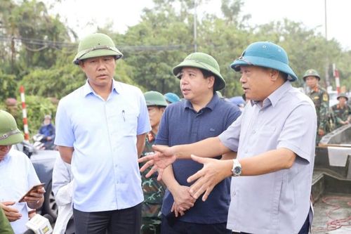 Hà Nội huy động tổng lực chống lũ