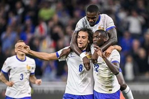 Tin thể thao hôm nay (10-9): Pháp và Italy cùng thắng tại Nations League, U11 SLNA bị tước chức vô địch
