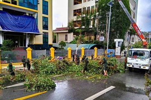 Sư đoàn 395 (Quân khu 3) tập trung khắc phục hậu quả bão số 3, ứng cứu nhân dân vùng ngập úng