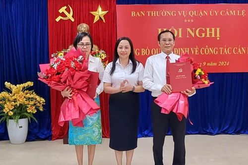 Quận Cẩm Lệ điều động, luân chuyển, bổ nhiệm 5 cán bộ lãnh đạo